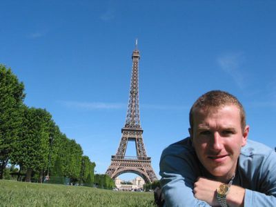 Michael Fabing at the Eifel Tower in Paris (France)
